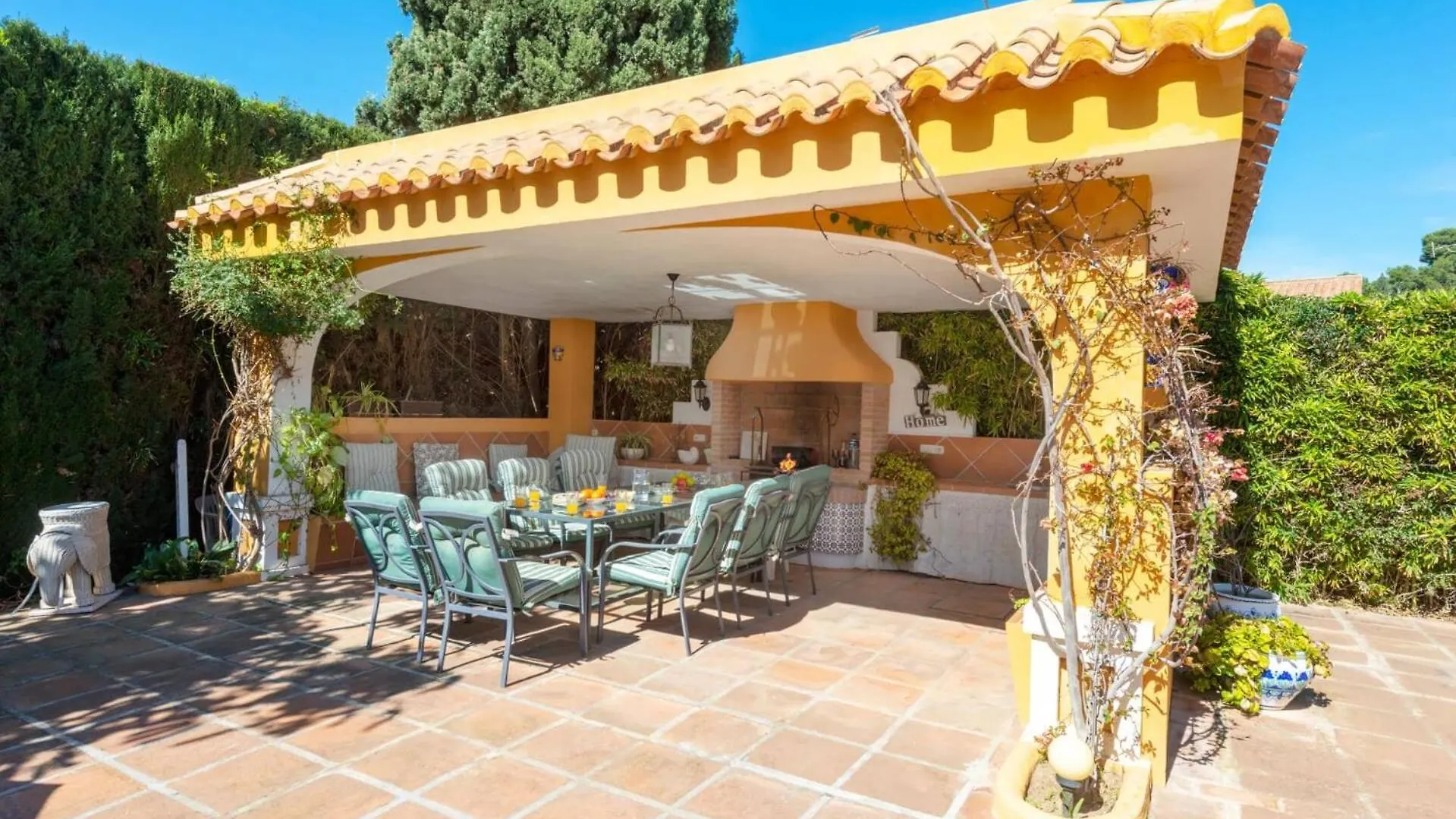 Villa Sierrezuela Sol By Villa Plus Santa Fe de los Boliches