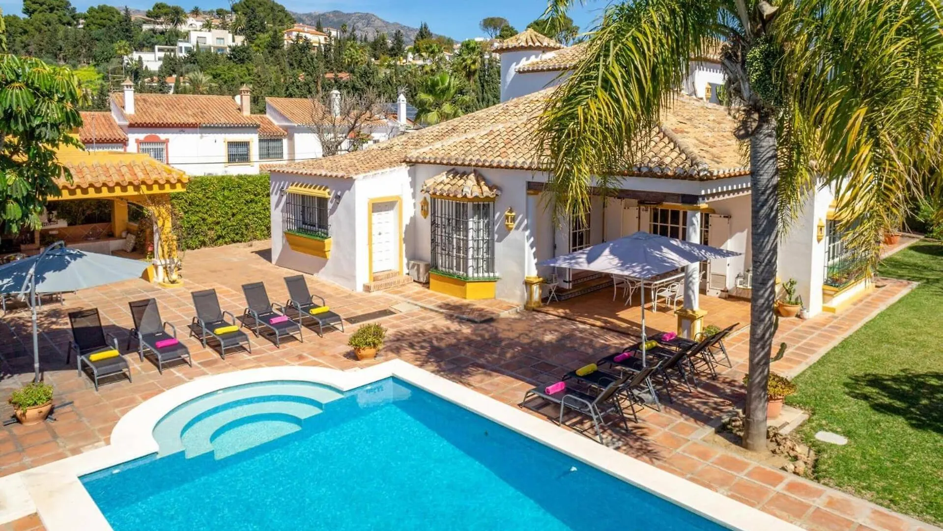 Villa Sierrezuela Sol By Villa Plus Santa Fe de los Boliches